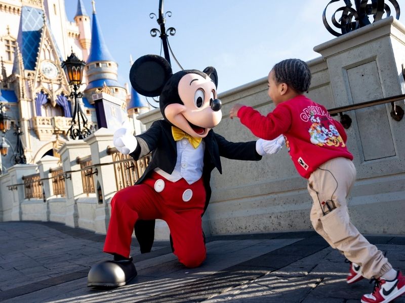 disney world mickey mouse with child