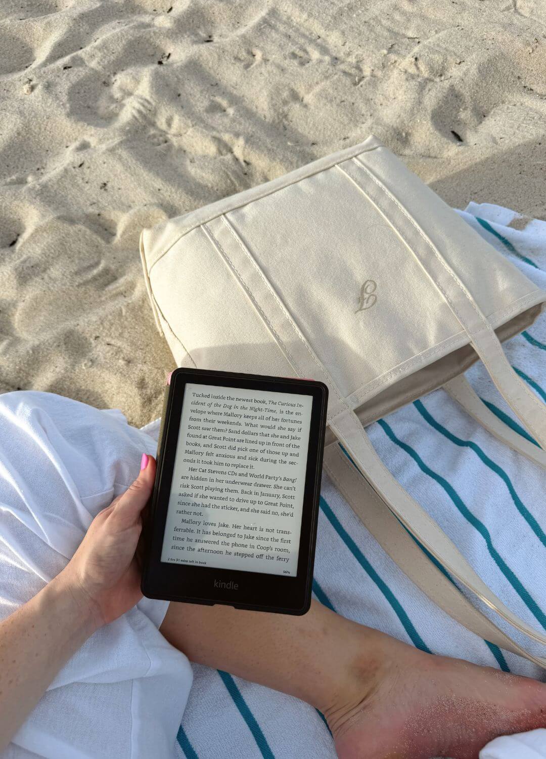 reading at the beach best books to read on vacation