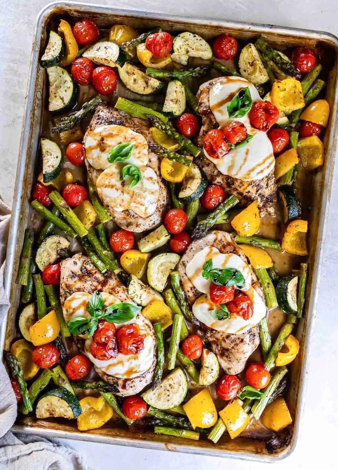 caprese chicken sheet pan recipes