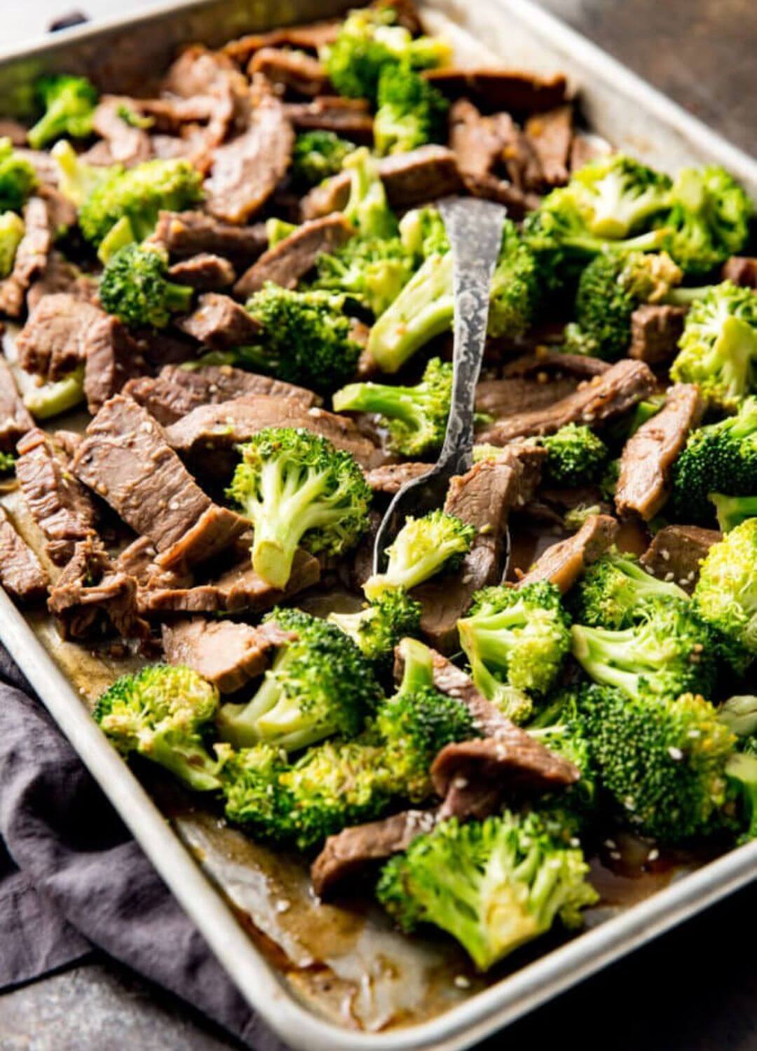 beef and broccoli sheet pan dinners