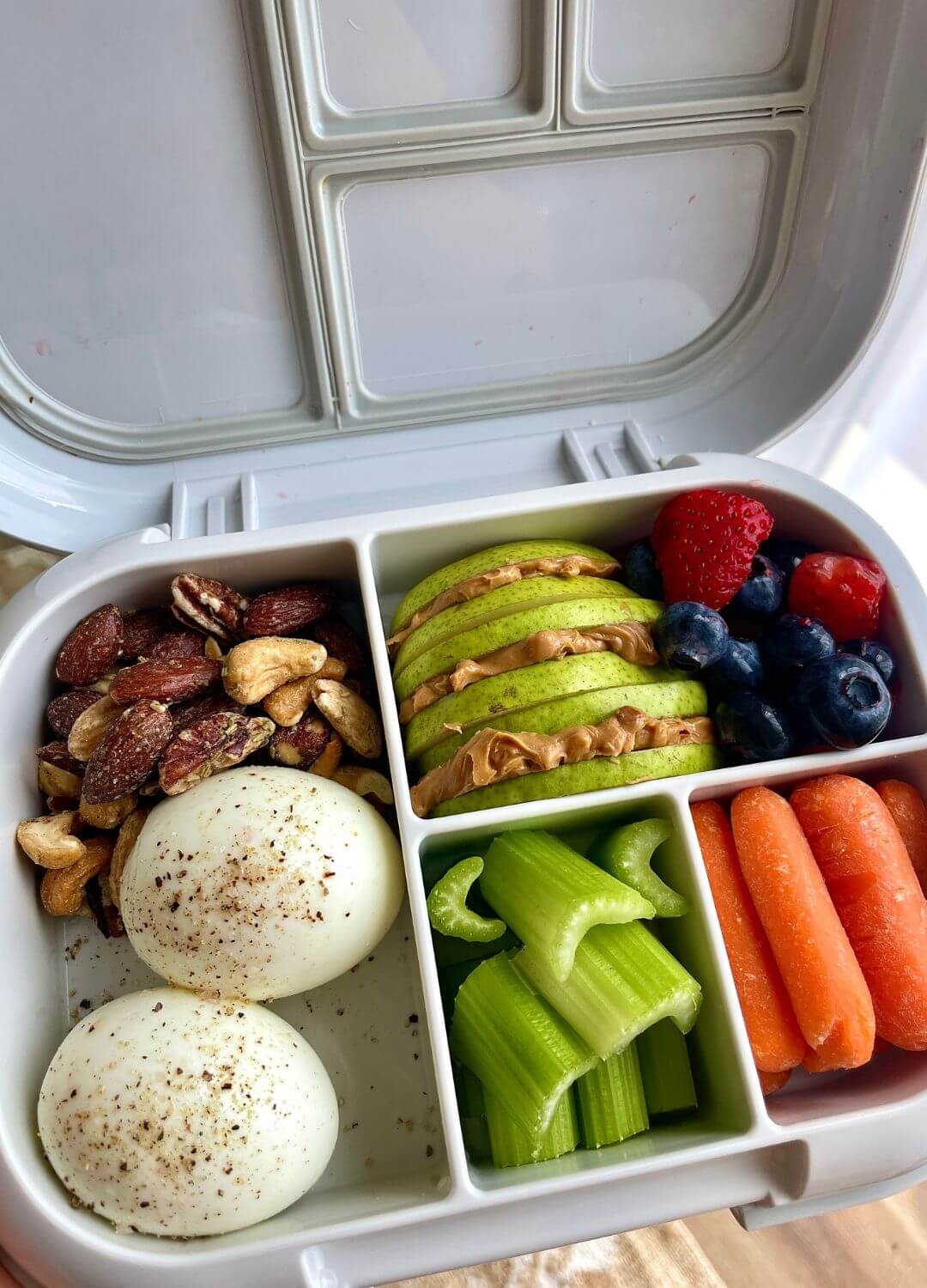 apple and peanut butter bento box