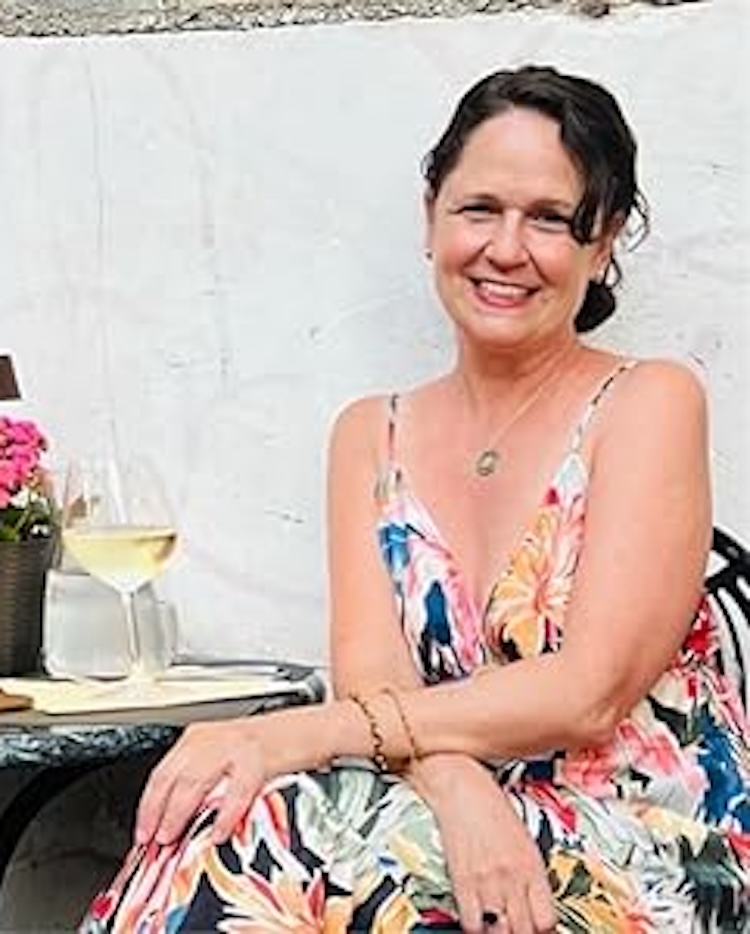 Amy Bizzarri author