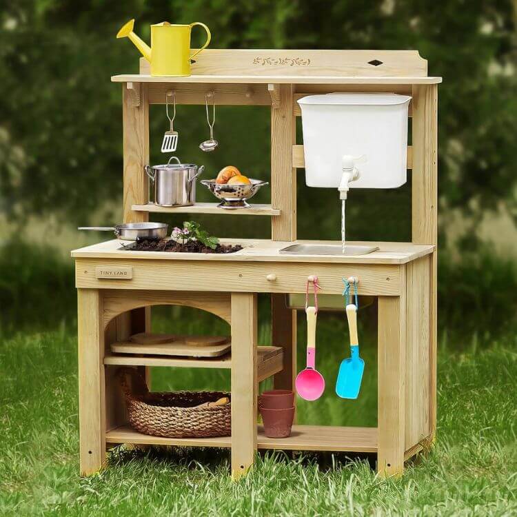 Outdoor Mud Kitchen for Kids