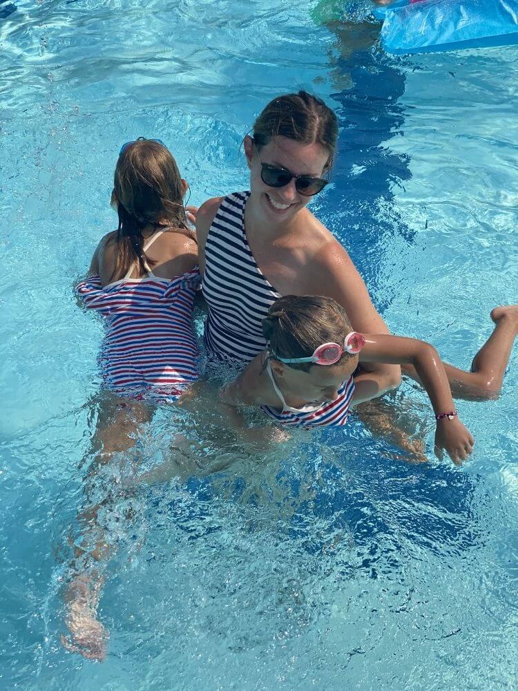 does swimming count as a bath