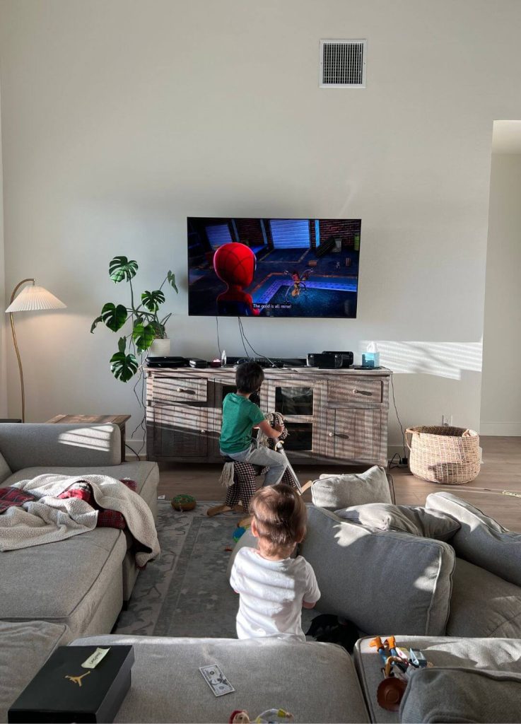 kids in living room