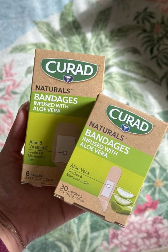 curad naturals bandages
