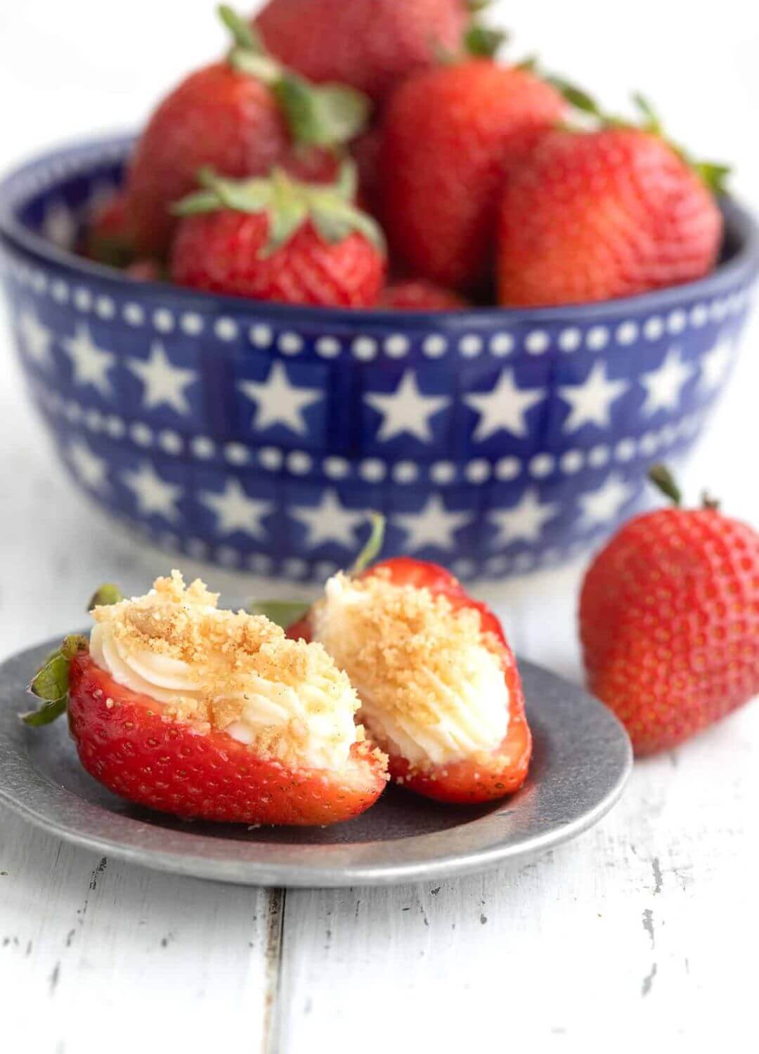 cheesecake filled strawberries