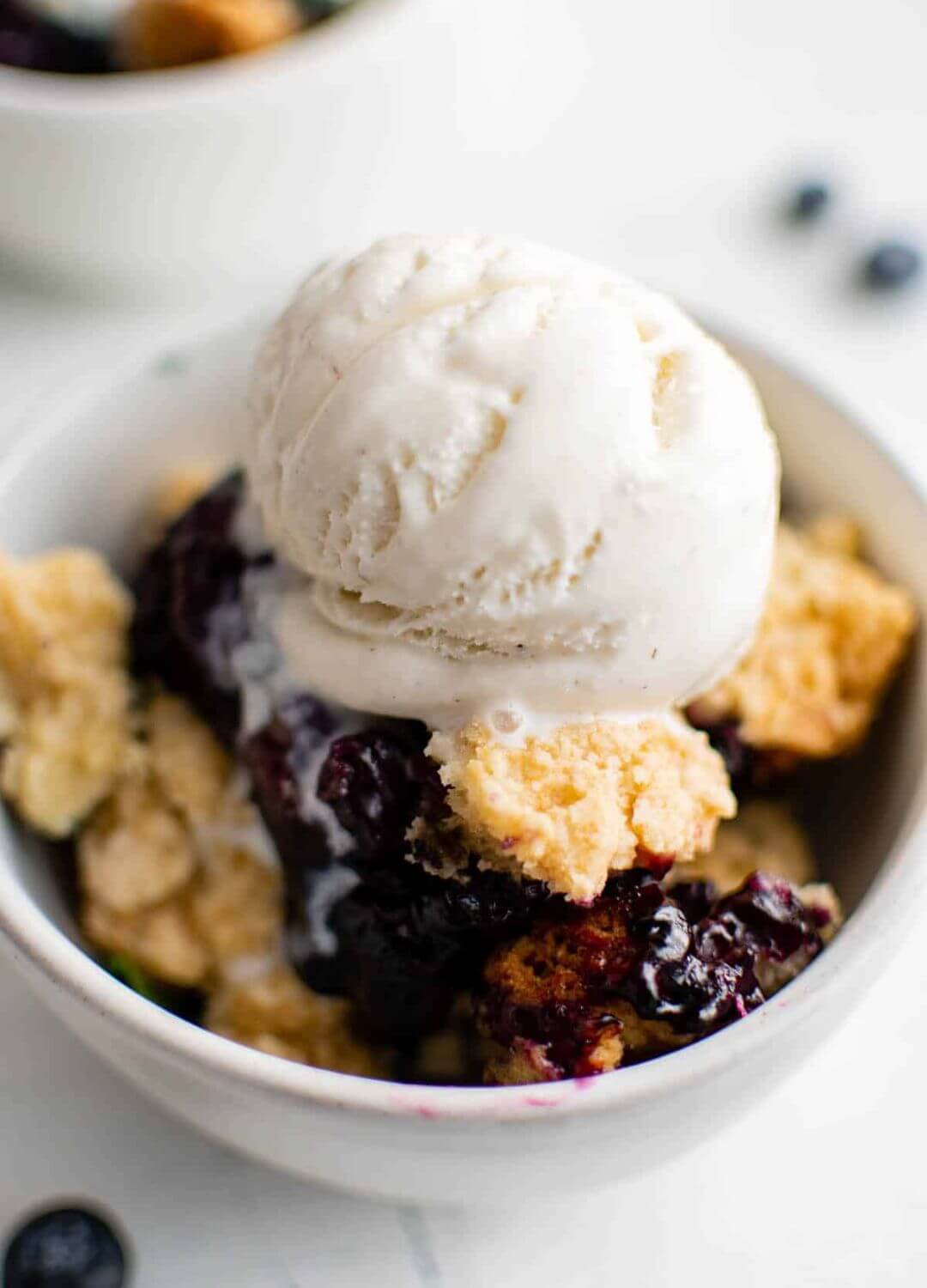 blueberry cobbler