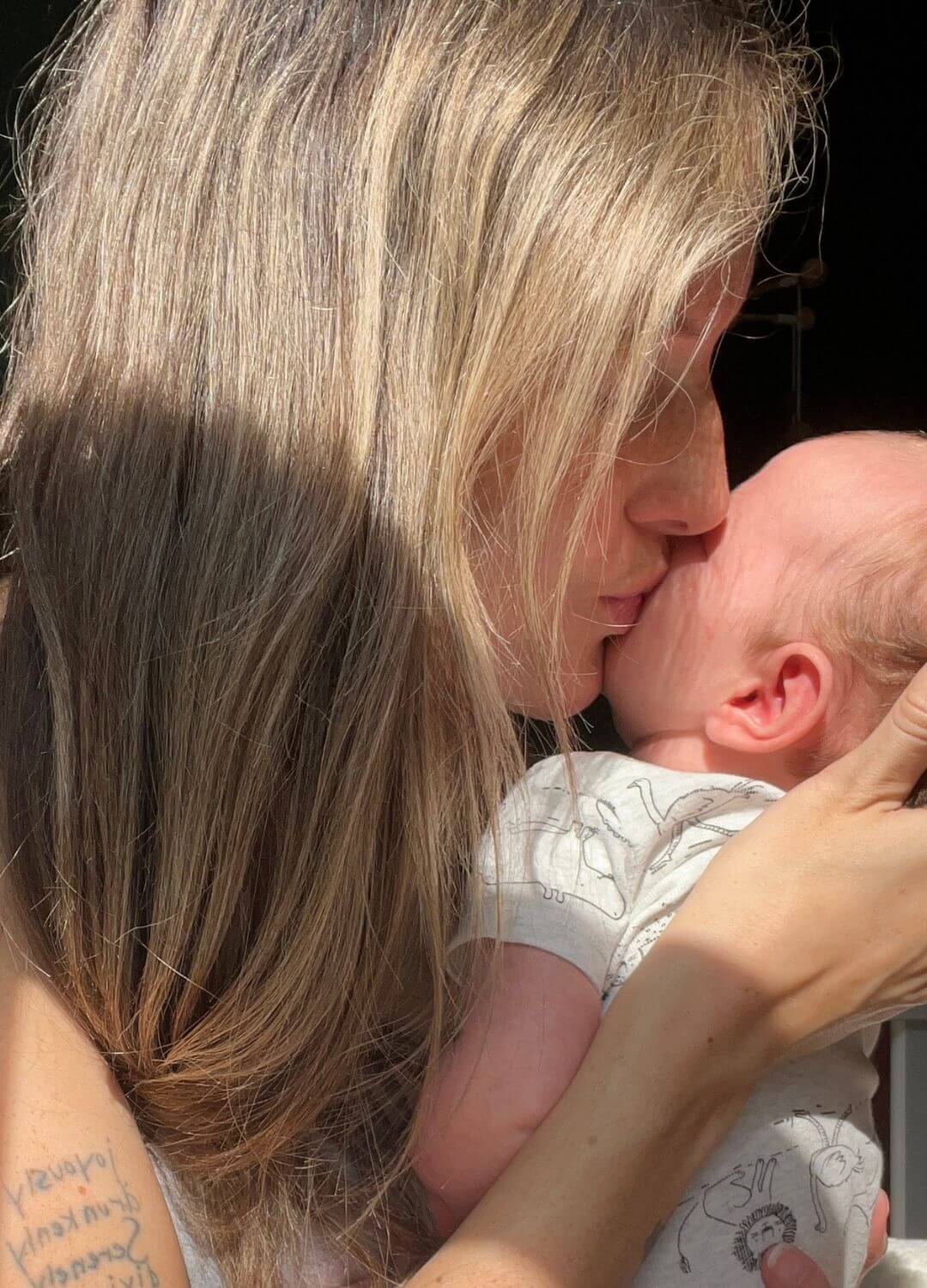 mom and daughter