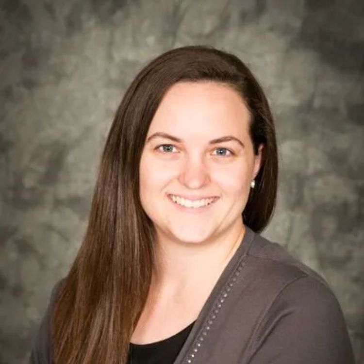 Dr. Laura E. Petrovich