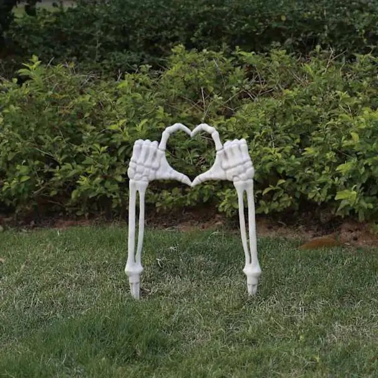 Skeleton Heart Hands