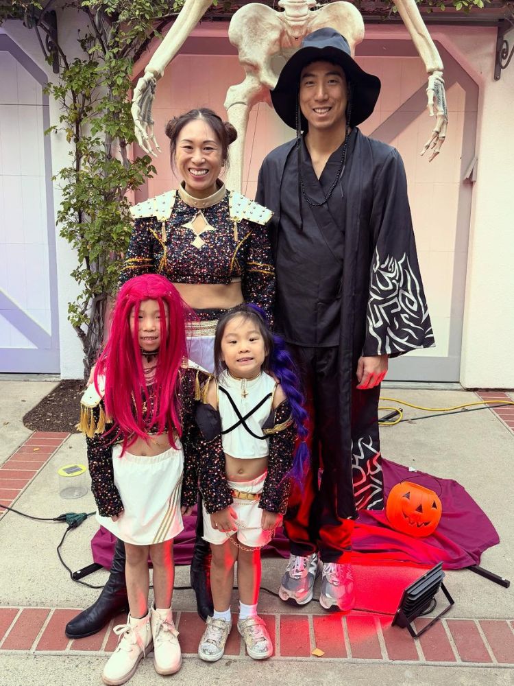 KPop Demon Hunters Family Halloween costume