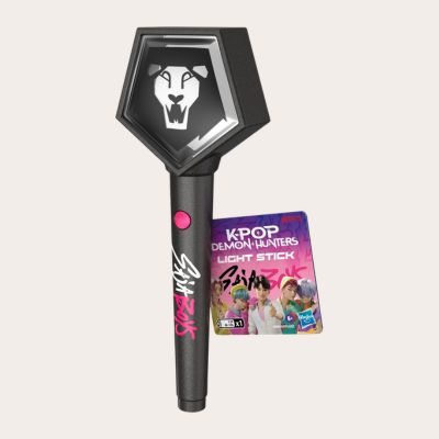 <em>KPop Demon Hunters</em> Saja Boys Light Stick