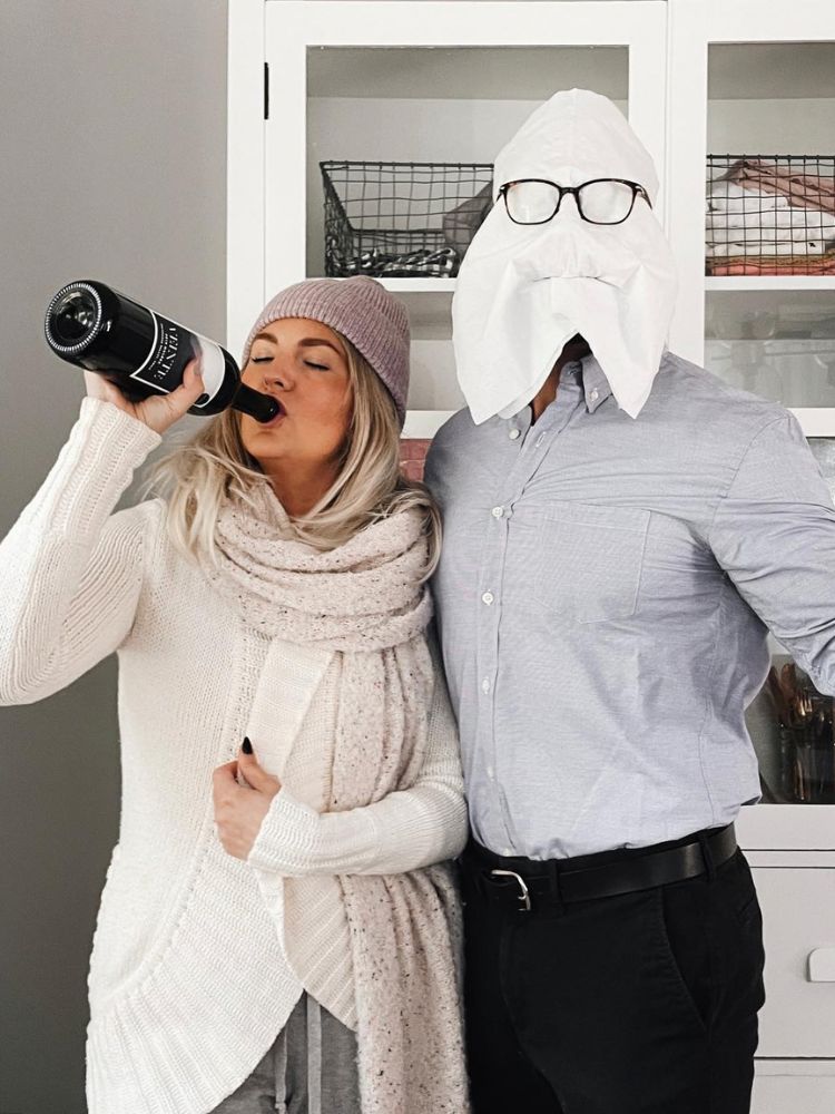 mr napkinhead and amanda woods the holiday last-minute Halloween costume for couples