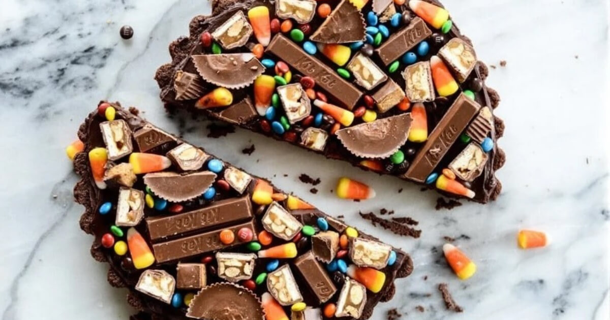 Leftover Halloween Candy Recipes: 24 Easy Ways to Use It All Up